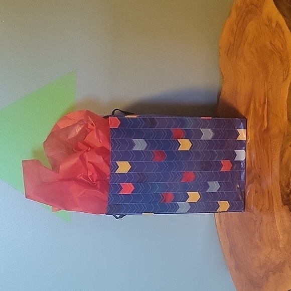 New 5 Piece Gift Set Bundle, Bracelets, Earrings, etc. Wrapped And Ready To Go - Picture 5 of 5